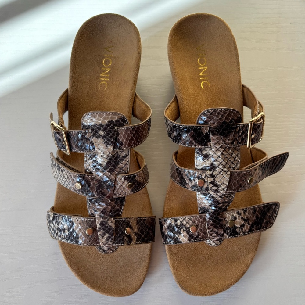 VIONIC Radia Orthotic Wedge Size 8 Sandal Python Adjustable Strap Snakeskin - Picture 6 of 10